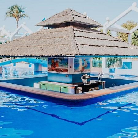 "Vive Benal Beach" Estudio 2501, Vistas Al Mar Y Parque Acuatico ベナルマデナ エクステリア 写真