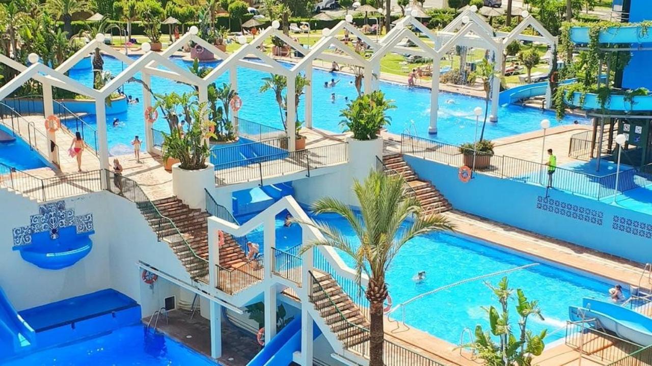 "Vive Benal Beach" Estudio 2501, Vistas Al Mar Y Parque Acuatico ベナルマデナ エクステリア 写真
