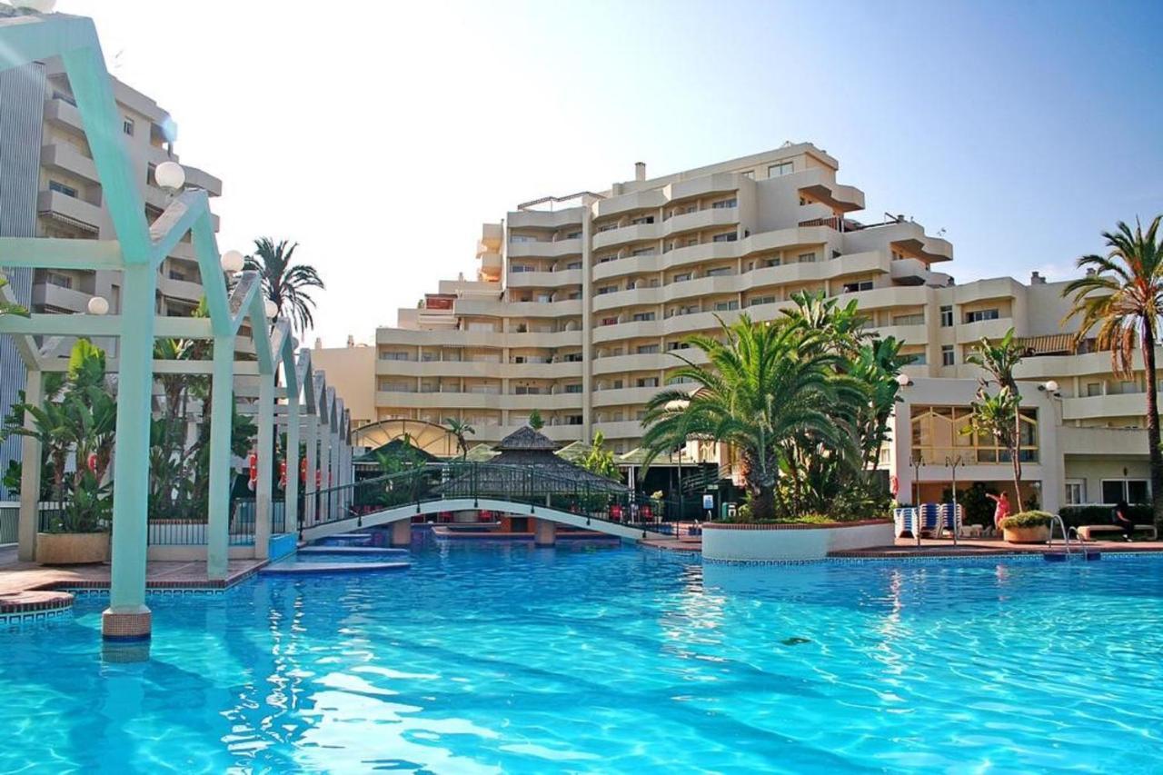 "Vive Benal Beach" Estudio 2501, Vistas Al Mar Y Parque Acuatico ベナルマデナ エクステリア 写真