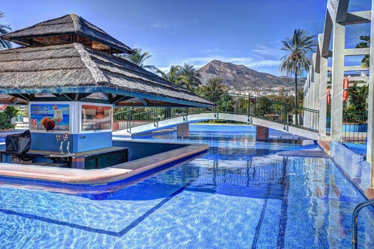 "Vive Benal Beach" Estudio 2501, Vistas Al Mar Y Parque Acuatico ベナルマデナ エクステリア 写真
