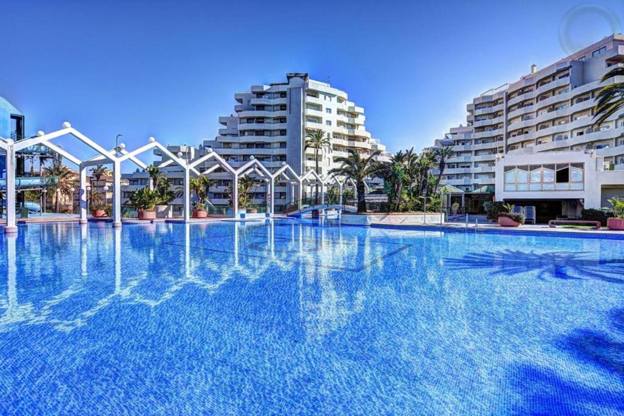 "Vive Benal Beach" Estudio 2501, Vistas Al Mar Y Parque Acuatico ベナルマデナ エクステリア 写真